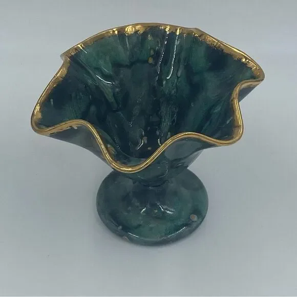 Vintage Ruffled Compote Bowl with Pedestal - Picture 1 of 4